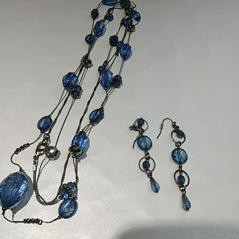Necklace and earrings